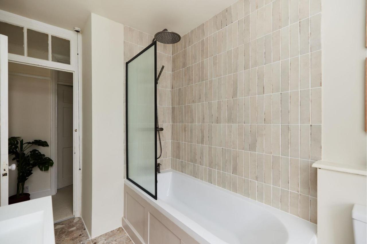 The Kilburn Crib - Stunning 3Bdr Flat Apartment London Exterior photo